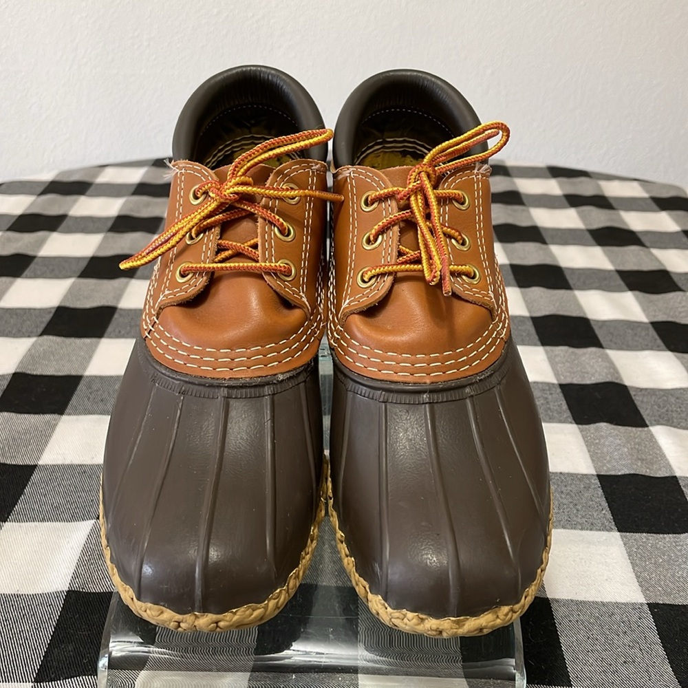 L.L. BEAN Women's Low Top Waterproof BEAN BOOTS Water Rain Winter Shoes Leather - Picture 2 of 12